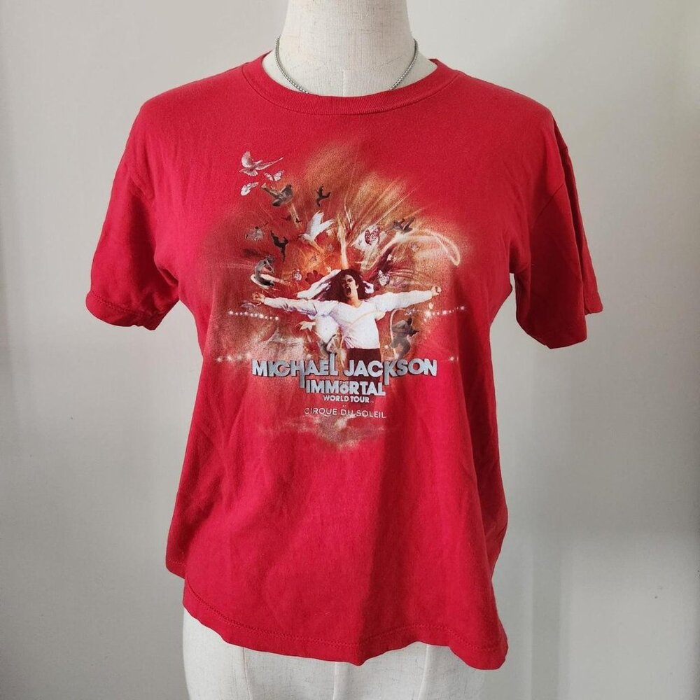 Cirque Du Soleil Red Michael Jackson Immortal World Tour tee. SZ SMALL